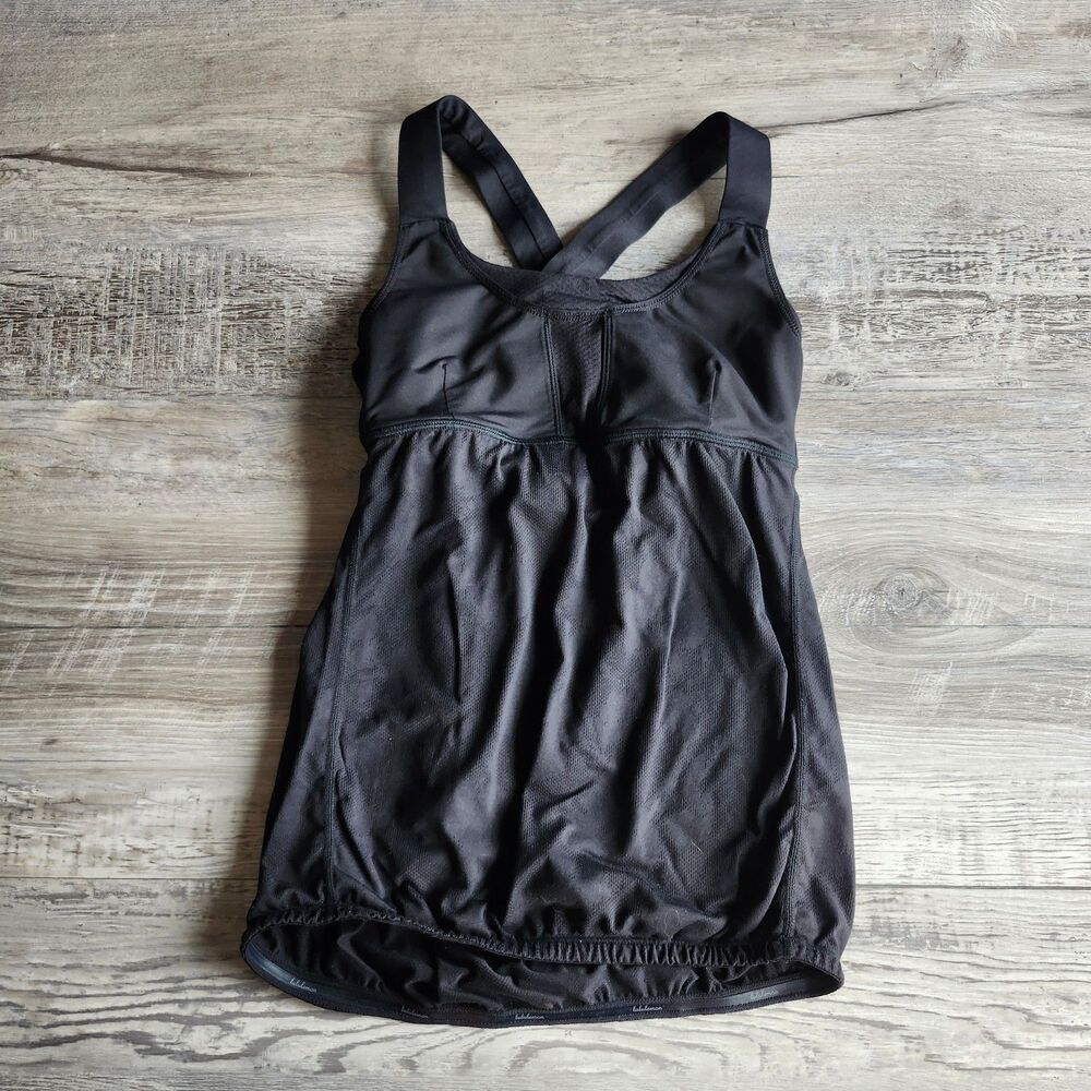 (6) Lululemon tank top